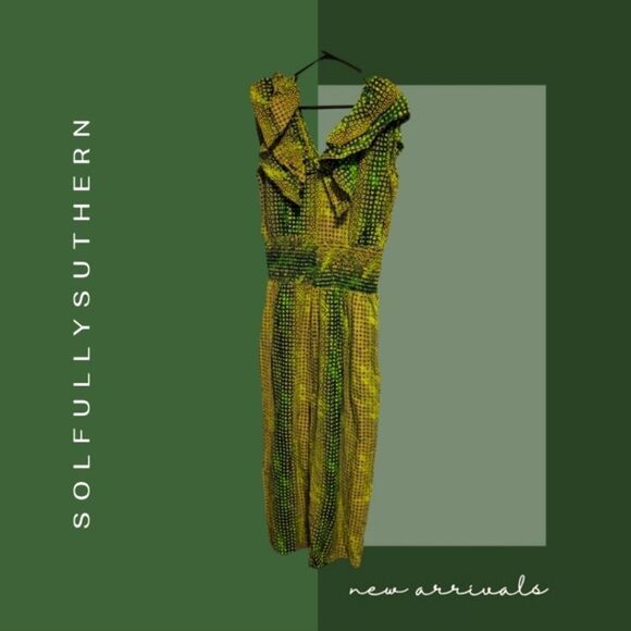 PLUS SIZE Green and Gold African Style Jumper - Picture 1 of 4